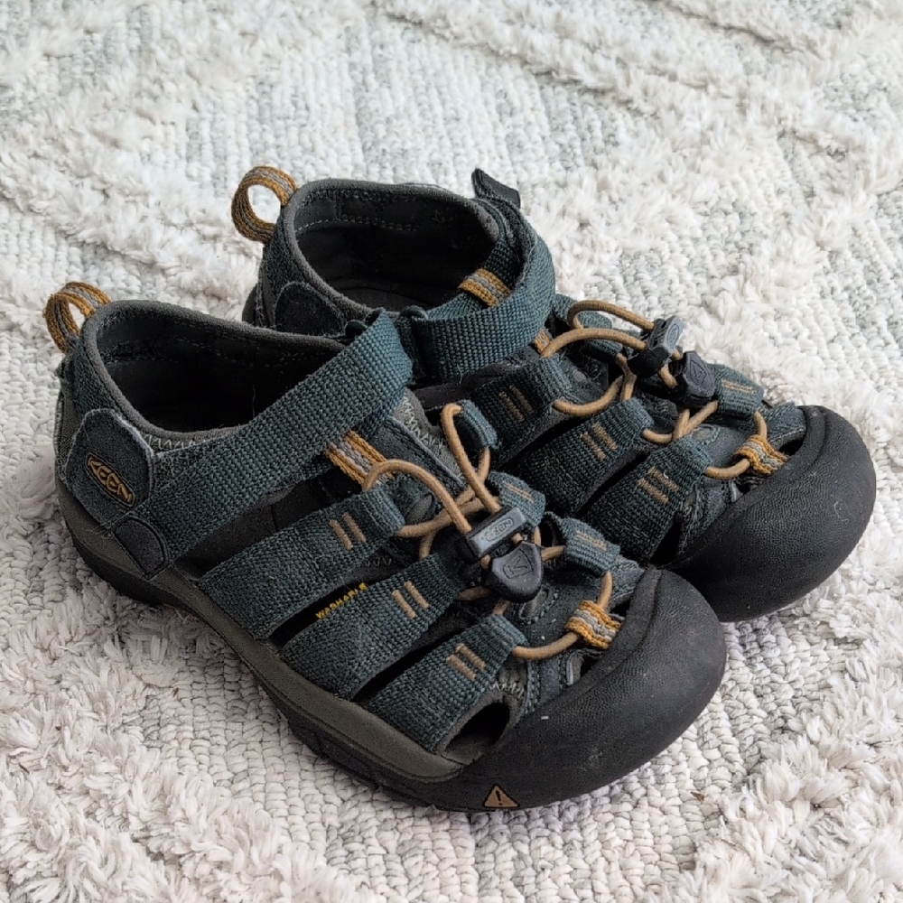 KEEN Kids Dark Green Sport Sandals with Tan Accents
